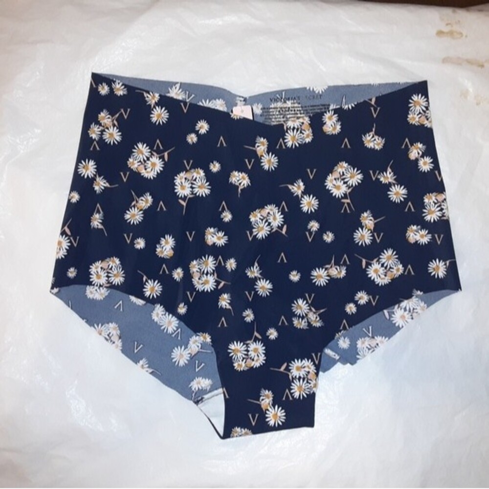Victoria's Secret Medium Black Floral Logo Brief NWT